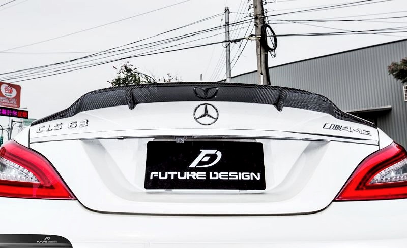 W218 CLS - Renntech style Carbon Trunk Spoiler 05
